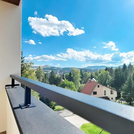 Lara - Prestige Forest Zlatibor