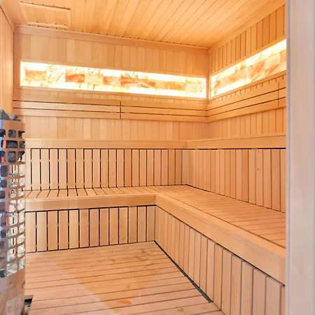 Lara - Prestige Forest Zlatibor